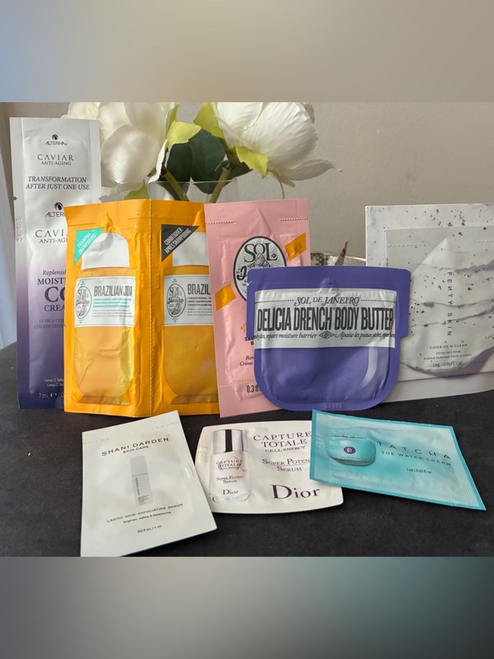 High End Sample/Mini Size Set - Sol de Janeiro, Saie, Olaplex, Dior, Fenty +more - Picture 2 of 5